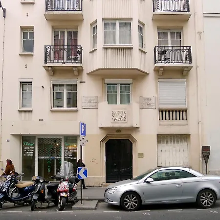 Апартаменты The Elegant - Sunny & Quiet - Near Bastille Париж